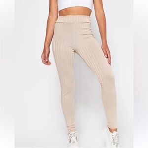 MISSGUIDED - NWT HIGH WAISTED RIBBED LEGGING